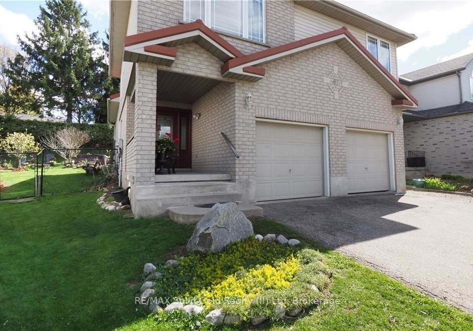 40-dineen-court-kitchener-ontario-x13121352