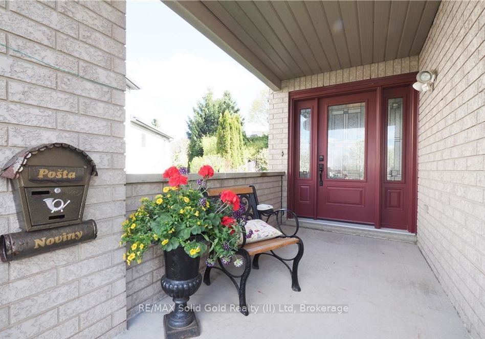 40-dineen-court-kitchener-ontario-x13121352