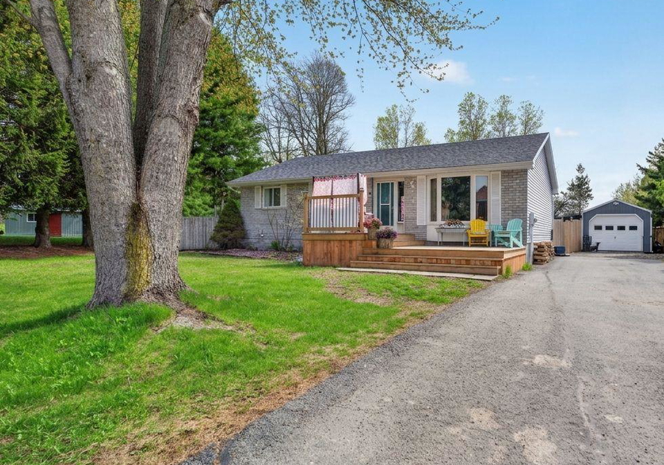 26-dollar-crescent-greater-napanee-ontario-x13121406