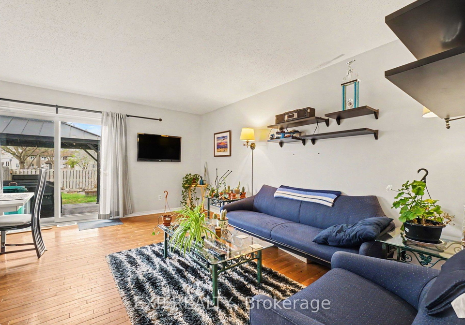 6461-colony-square-ottawa-ontario-x13121546