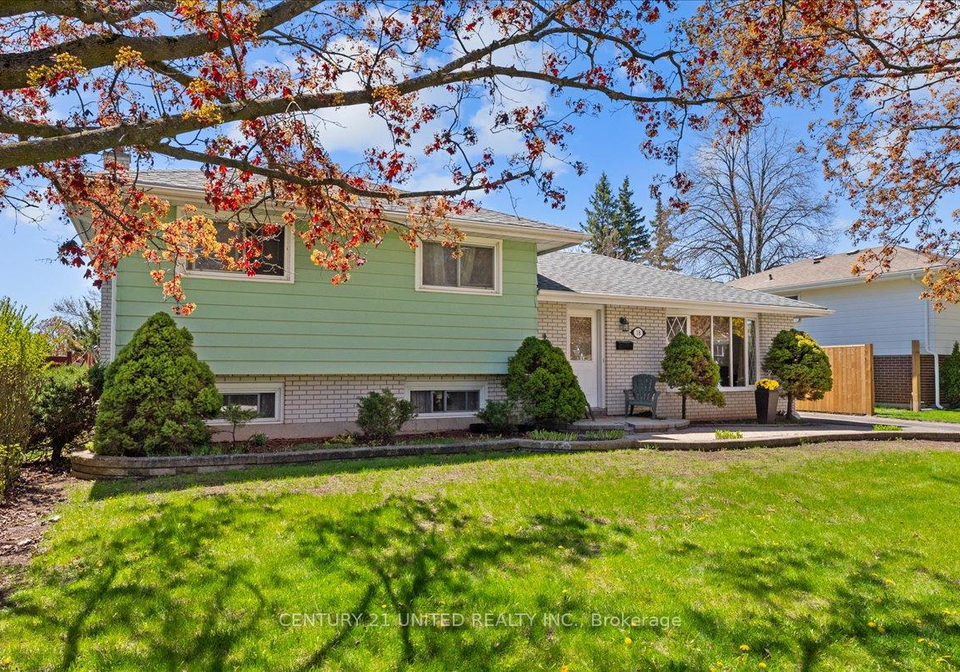 18-belvedere-road-quinte-west-ontario-x13121580