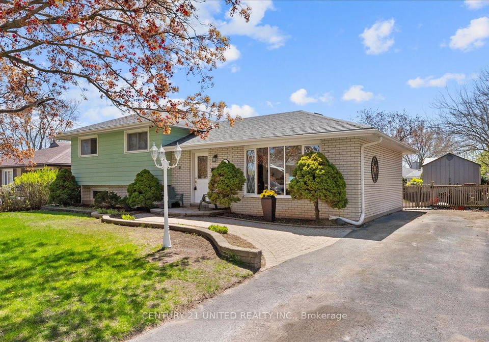 18-belvedere-road-quinte-west-ontario-x13121580