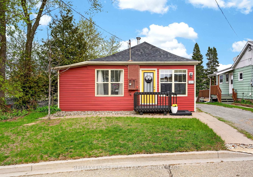 377-henrietta-street-gananoque-ontario-x13121600