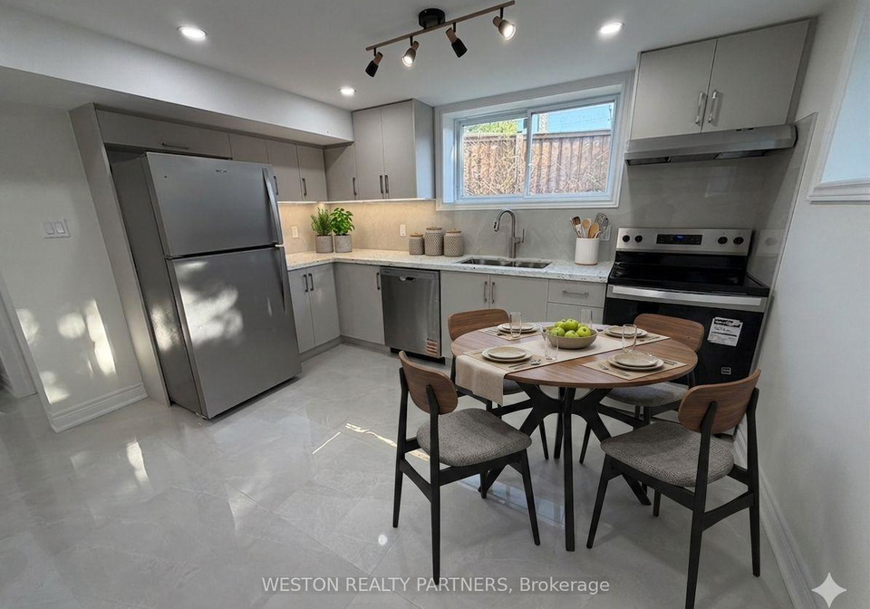 6-rita-court-hamilton-ontario-x13121892