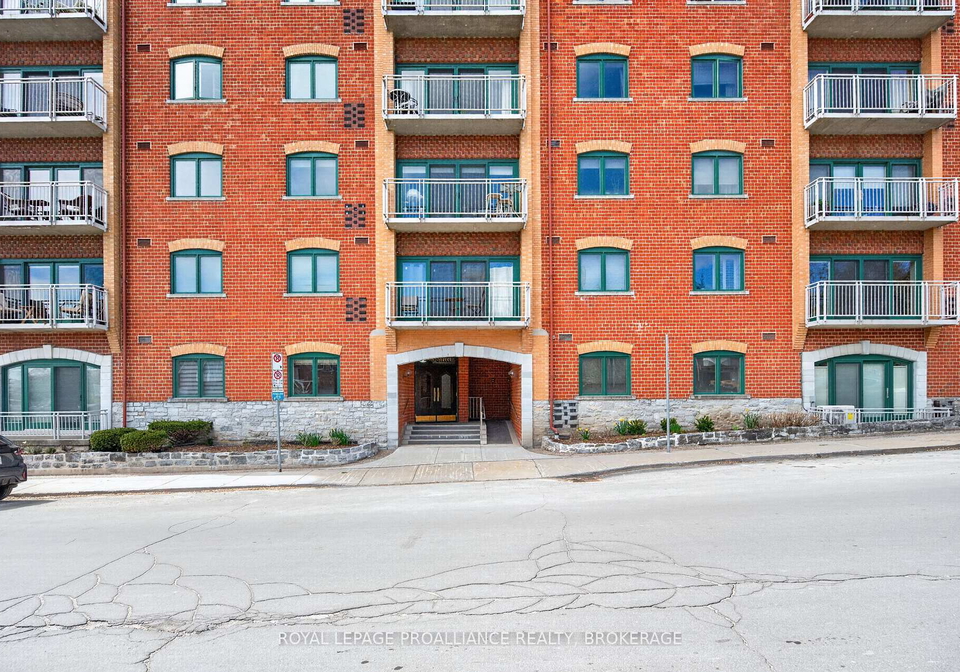 2-bay-street-kingston-ontario-x13122162