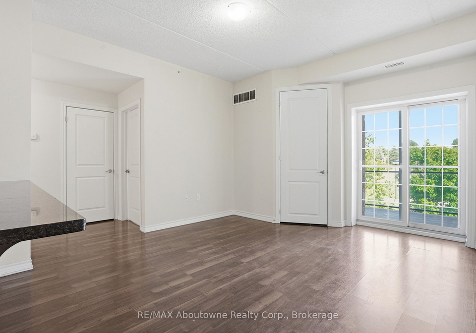 1083-gordon-street-guelph-ontario-x13122328
