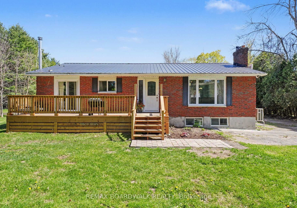 2213-county-road-edwardsburghcardinal-ontario-x13122396