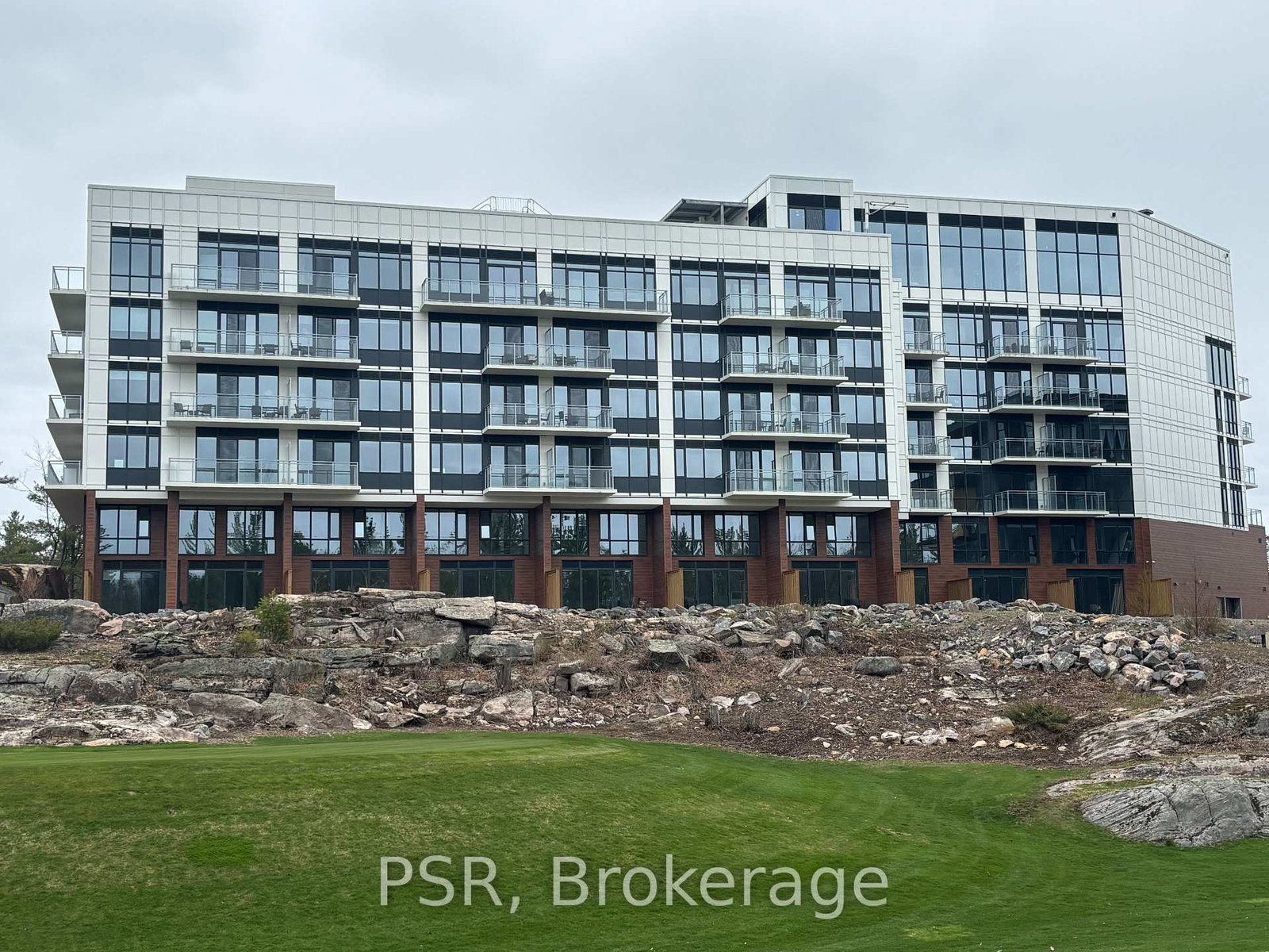 100-carrick-trail-gravenhurst-ontario-x13122656