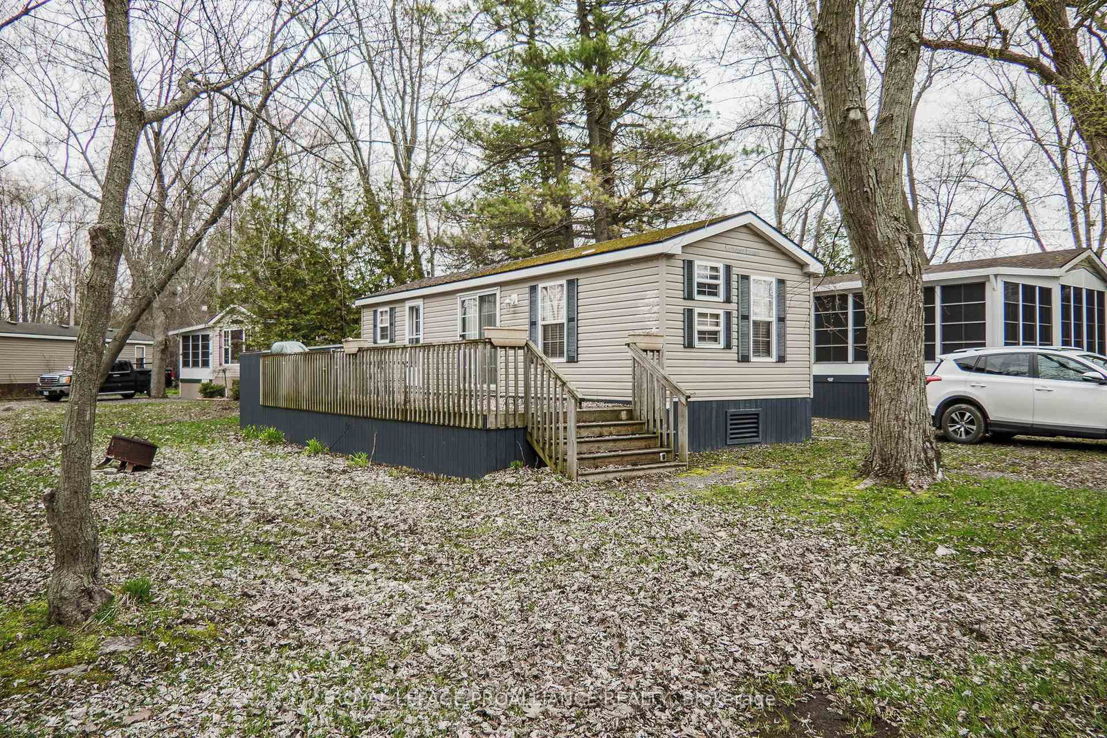 486-county-road-18-1-park-meadow-lane-prince-edward-county-ontario-x13122688