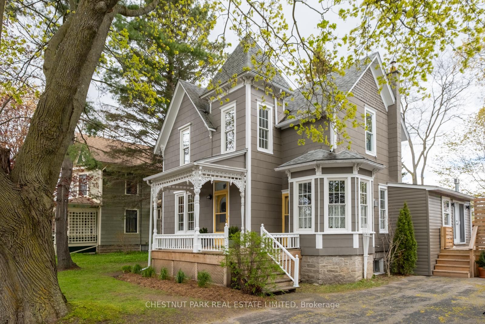 16-johnson-street-prince-edward-county-ontario-x13122880