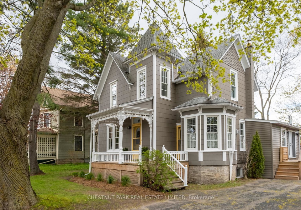 16-johnson-street-prince-edward-county-ontario-x13122880