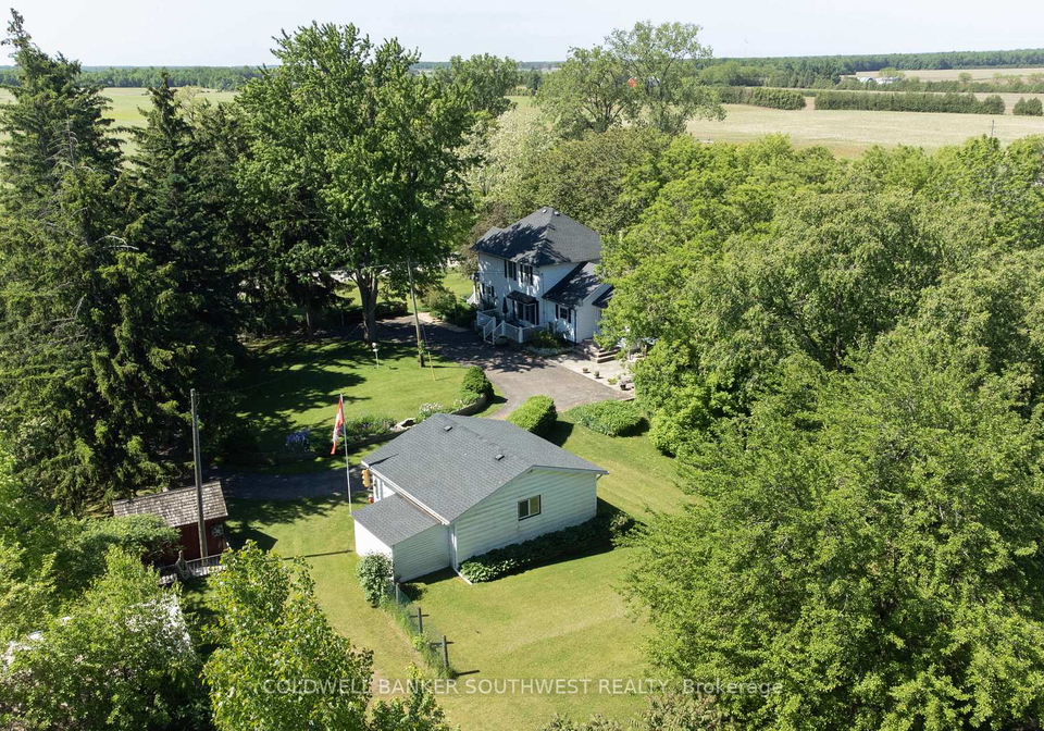 5848-douglas-line-lambton-shores-ontario-x13122948