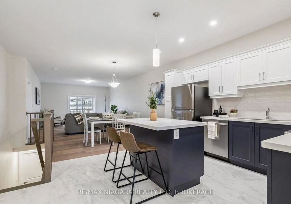 9-wiley-trail-welland-ontario-x13122958
