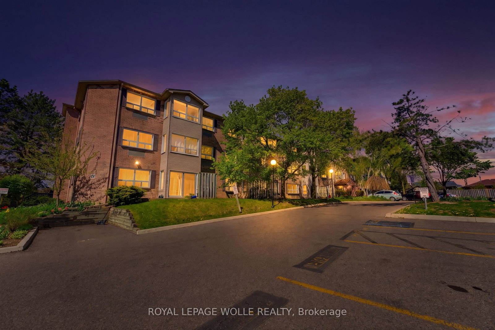 30-hugo-crescent-kitchener-ontario-x13123004