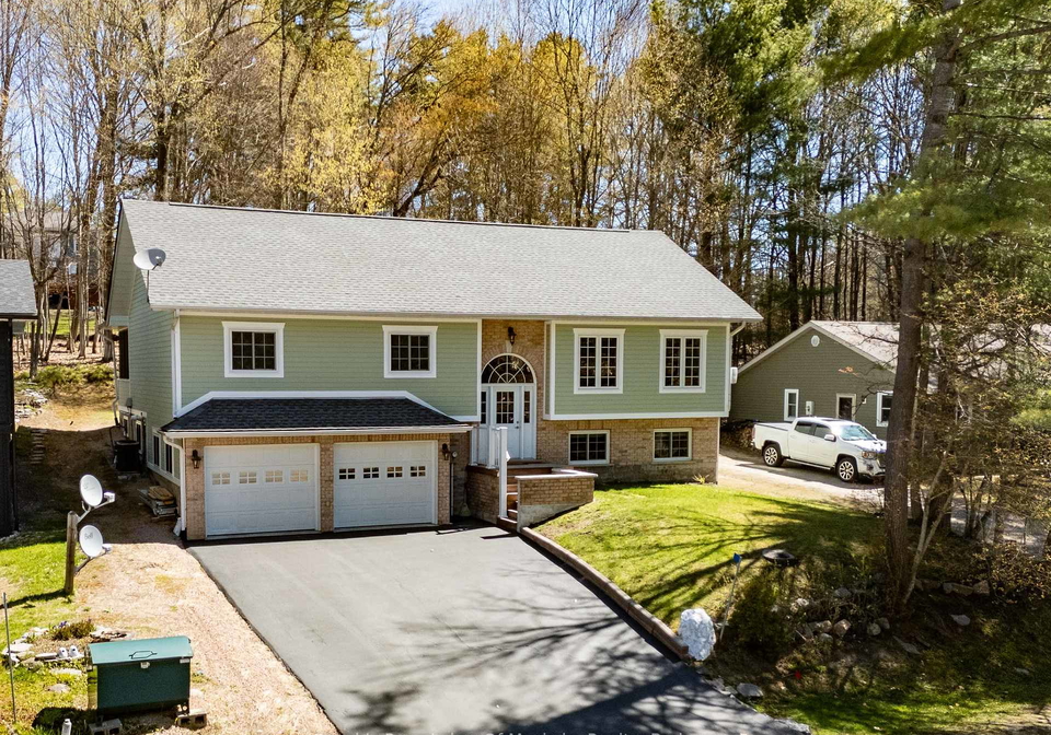 22-duke-street-muskoka-lakes-ontario-x13123112