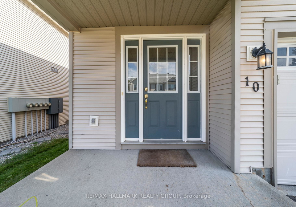 10-fieldberry-private-ottawa-ontario-x13123200