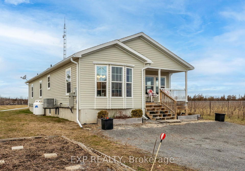 3589-county-road-8-prince-edward-county-ontario-x13123564