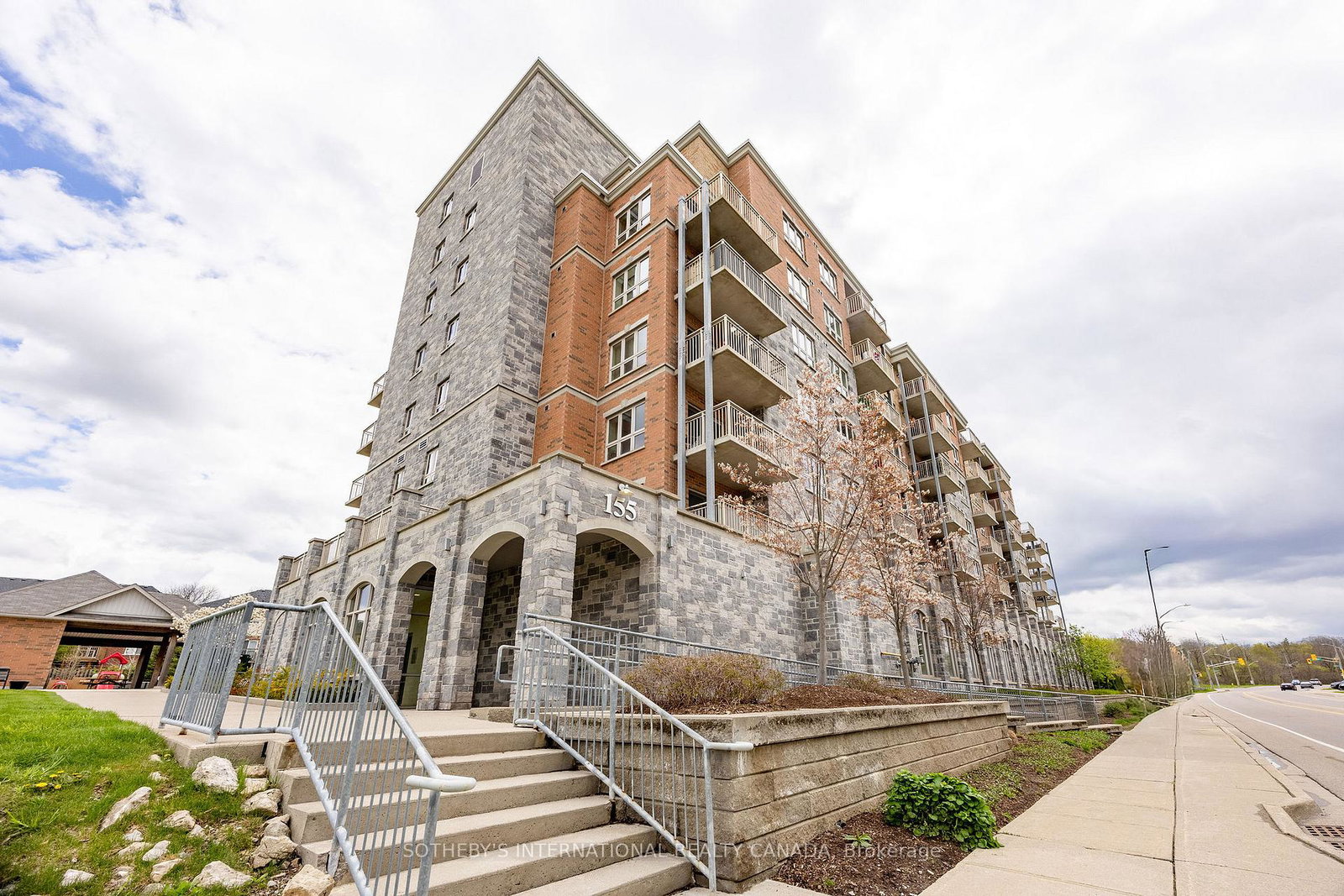 155-s-water-street-s-cambridge-ontario-x13123634