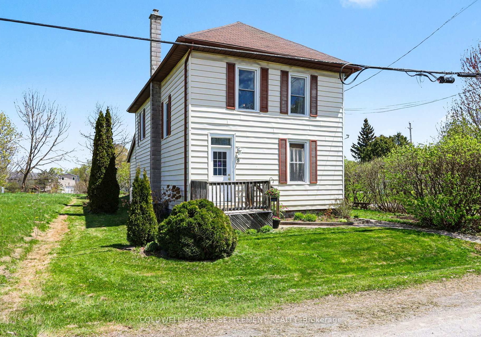 9-jubilee-street-montague-ontario-x13123840