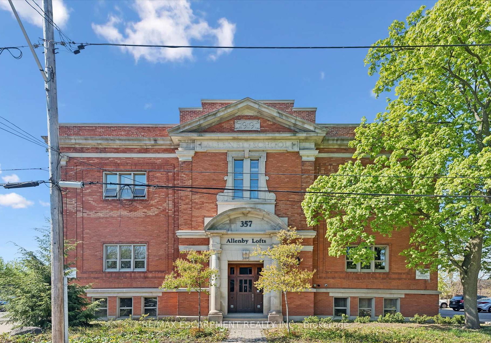 357-hunter-street-w-hamilton-ontario-x13123910