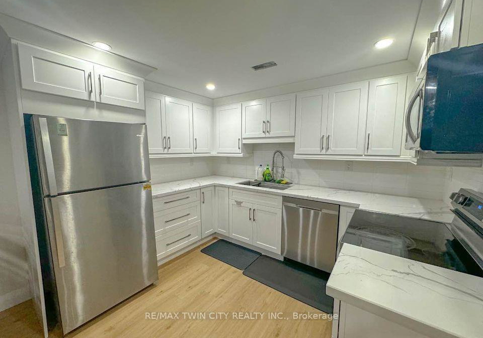 22-hebel-place-kitchener-ontario-x13124358