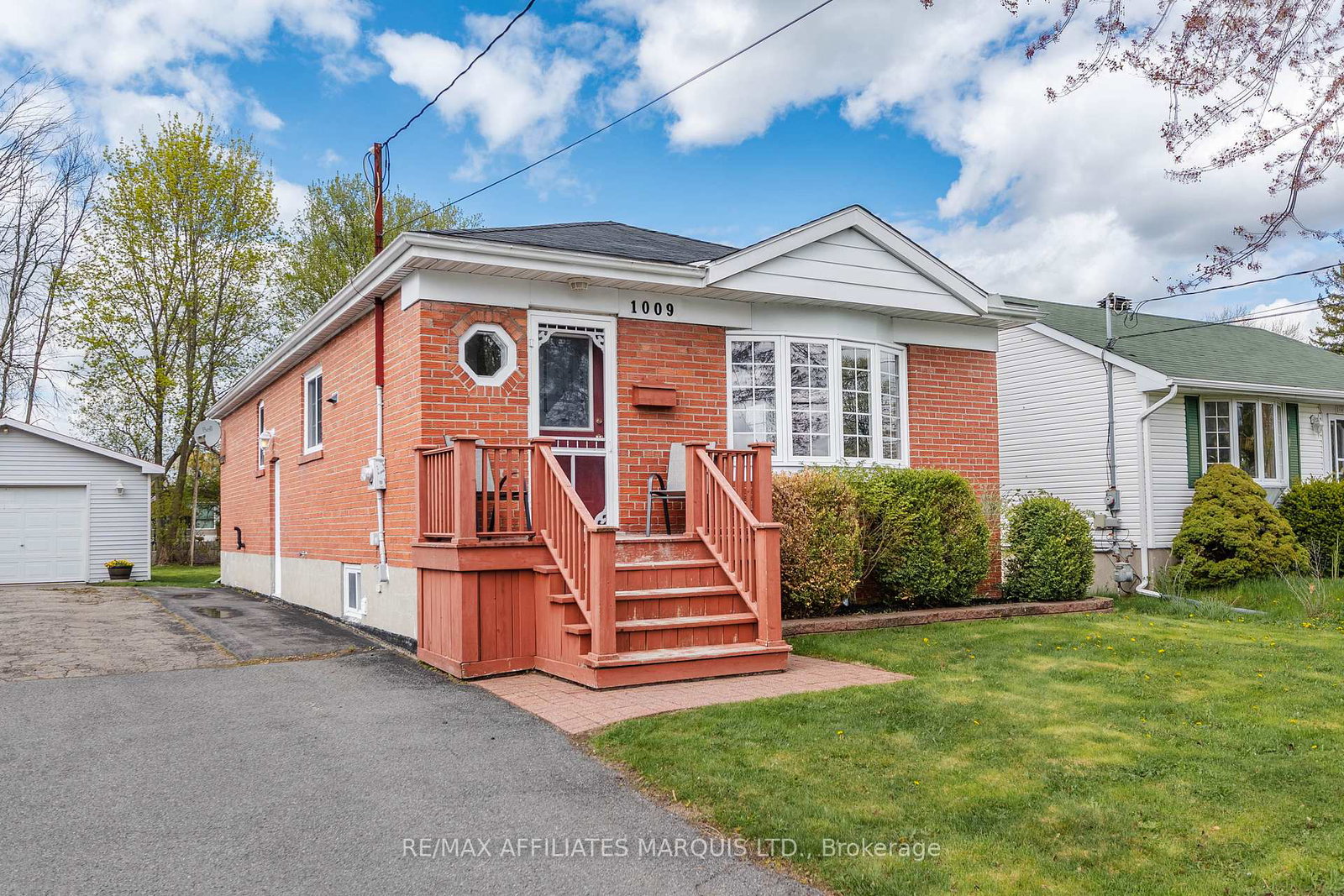 1009-leonard-avenue-cornwall-ontario-x13124400
