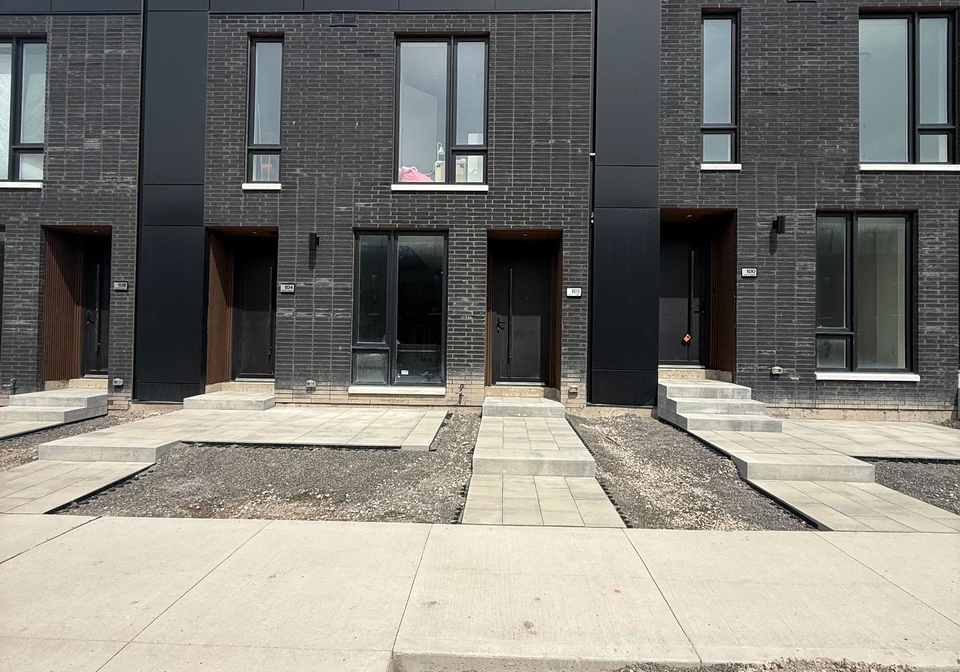 102-everett-common-st-catharines-ontario-x13124536