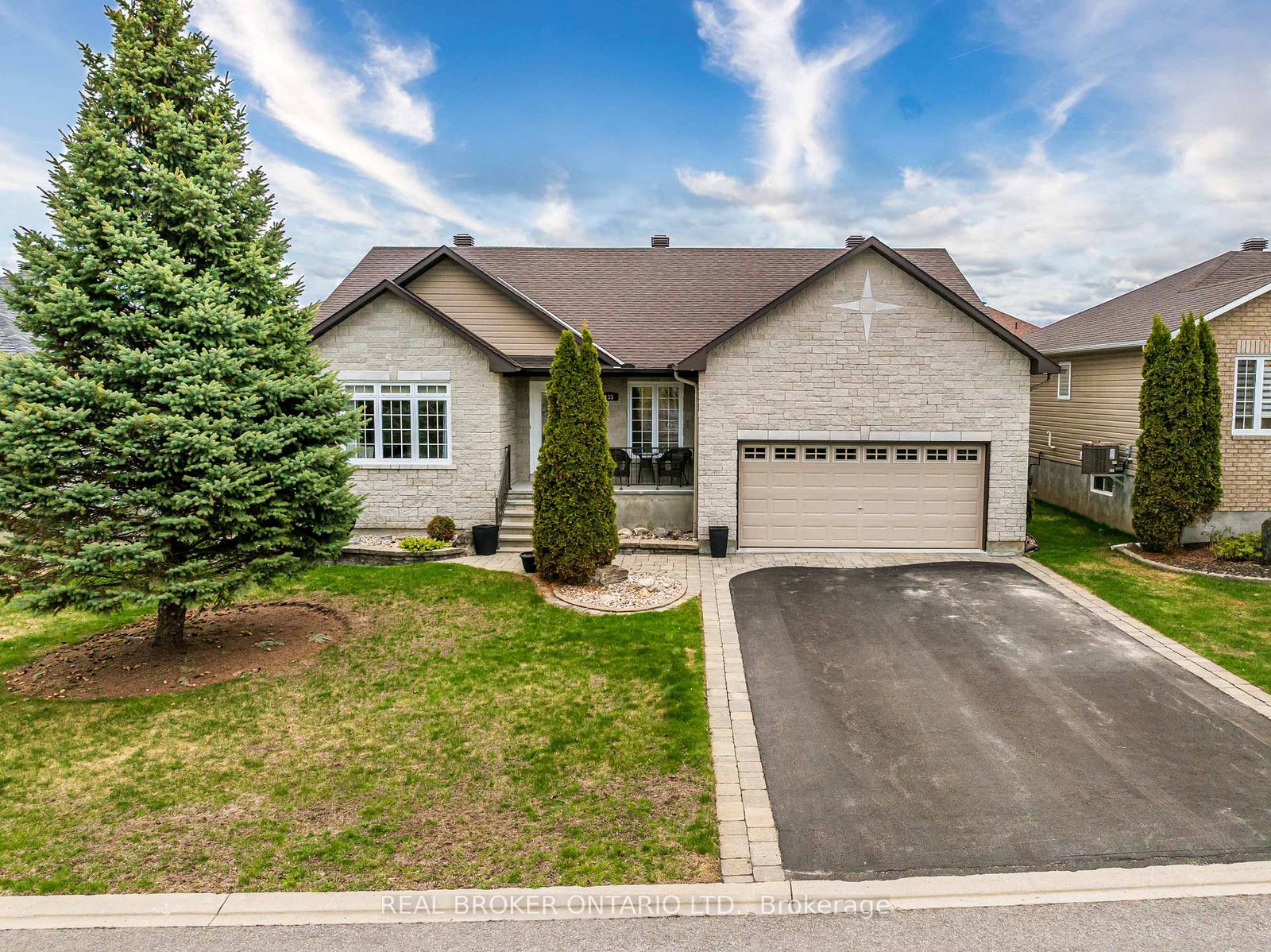 135-drive-bach-street-mississippi-mills-ontario-x13124546