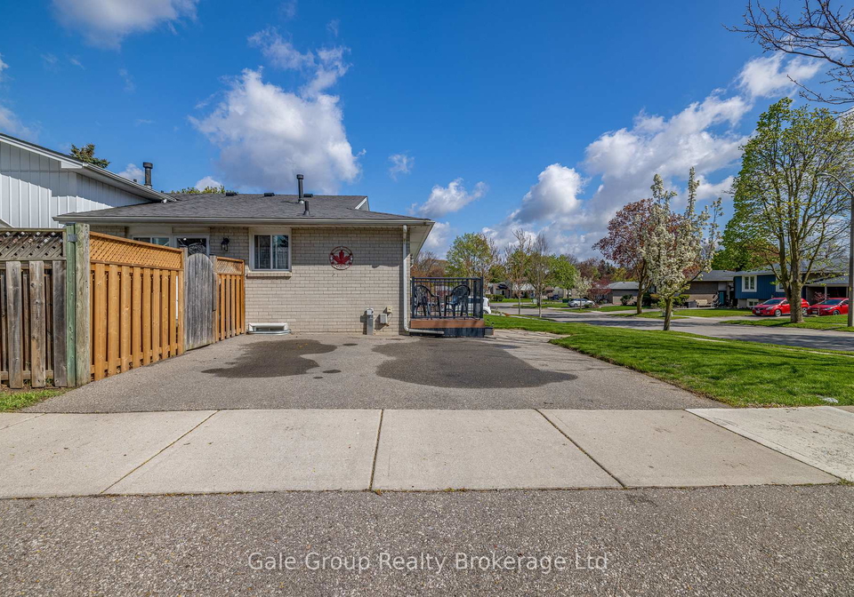 33-inverness-street-brantford-ontario-x13124652