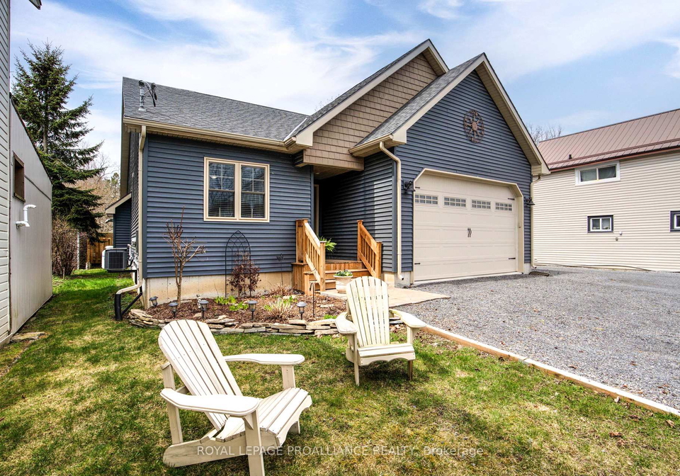 1086-prince-street-lansdowne-village-ontario-x13124900