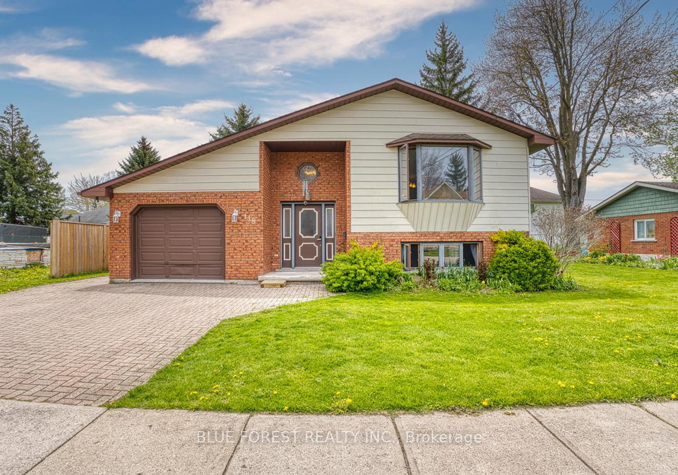 118-trafalgar-street-west-perth-ontario-x13125014