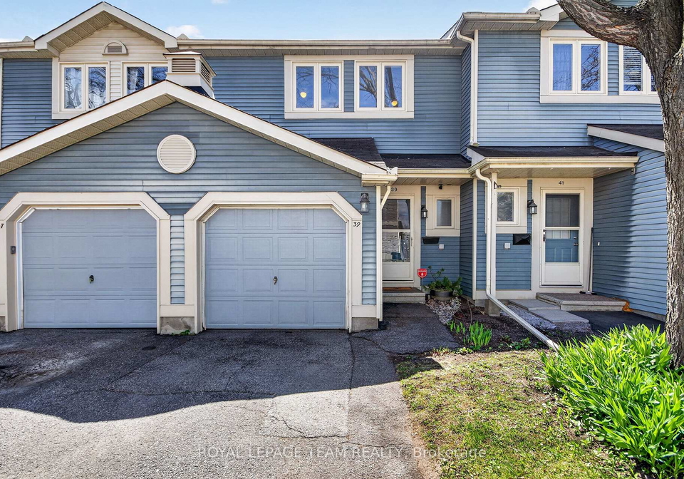 39-saxton-private-ottawa-ontario-x13125172