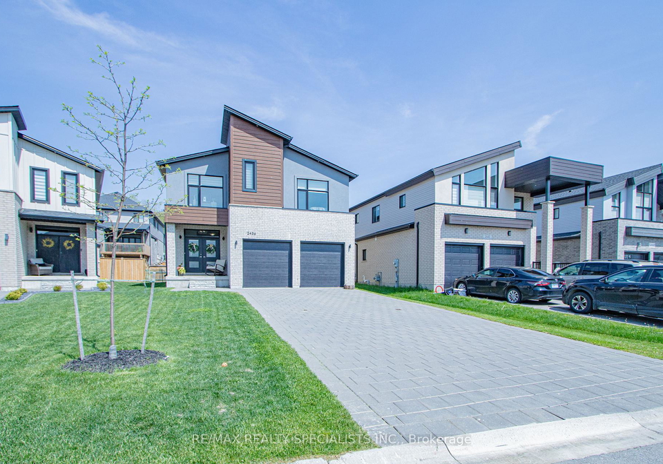 2436-black-rail-terrace-london-south-ontario-x13125472