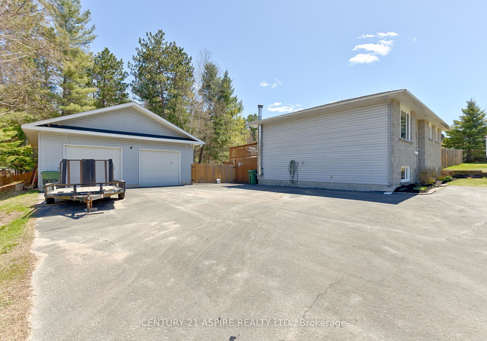 9-jamie-crescent-petawawa-ontario-x13125528
