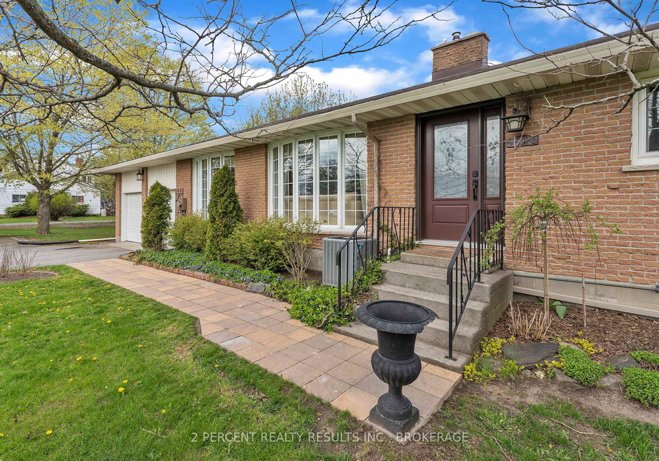 1055-casey-road-belleville-ontario-x13125814