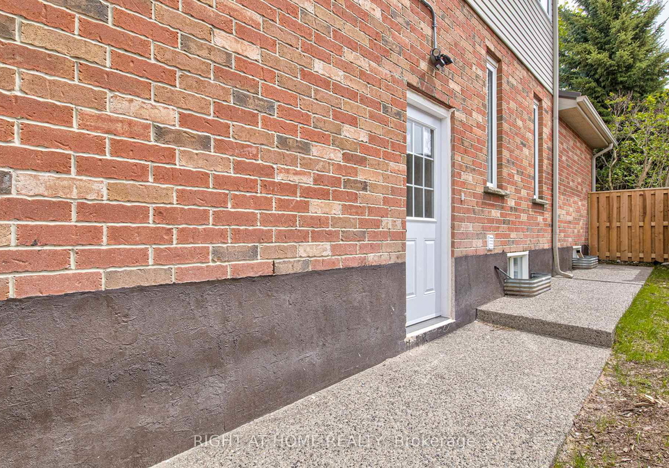 265-dearborn-boulevard-waterloo-ontario-x13126058