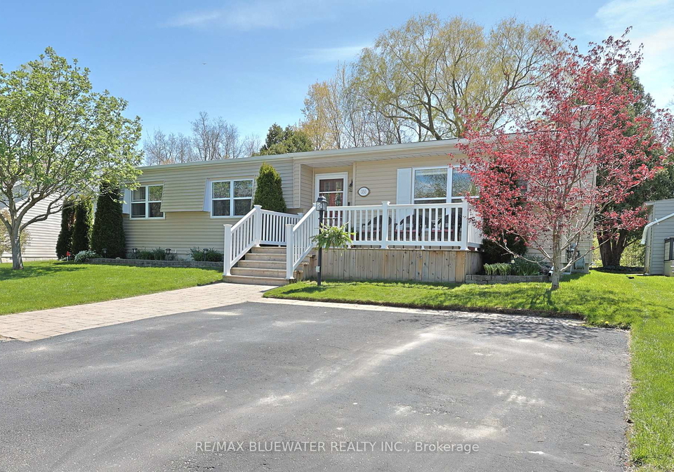 350-shannon-boulevard-south-huron-ontario-x13126158