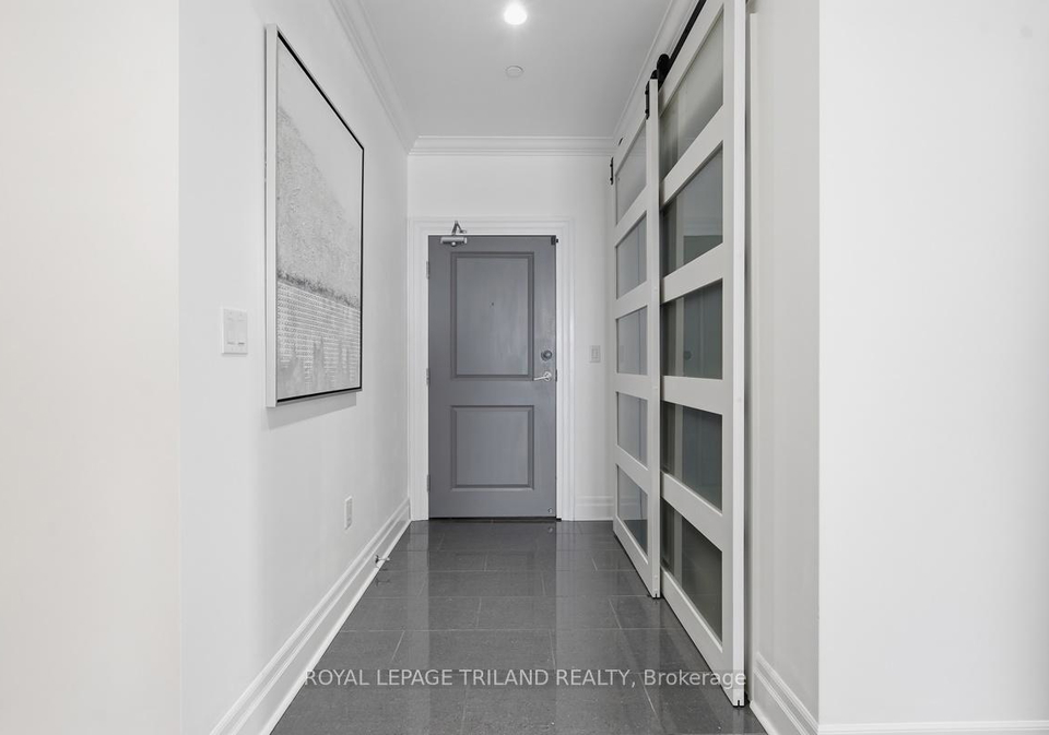 240-villagewalk-boulevard-london-north-ontario-x13126216