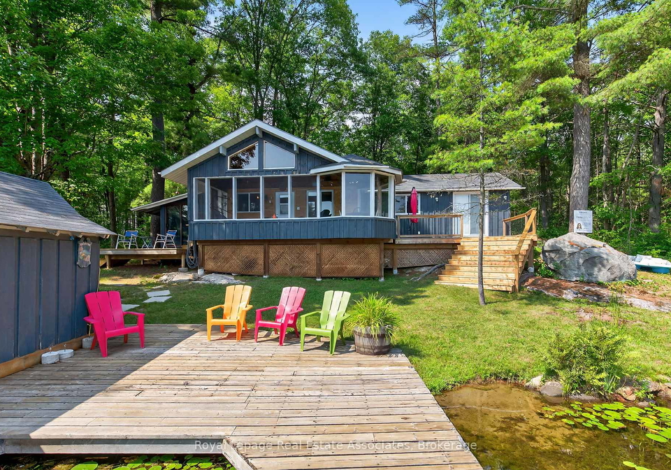 7206-severn-river-shore-georgian-bay-ontario-x13126246