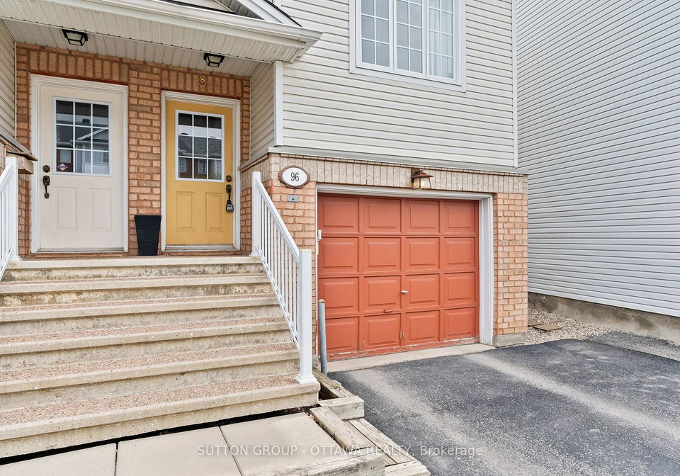 96-manhattan-crescent-ottawa-ontario-x13126378