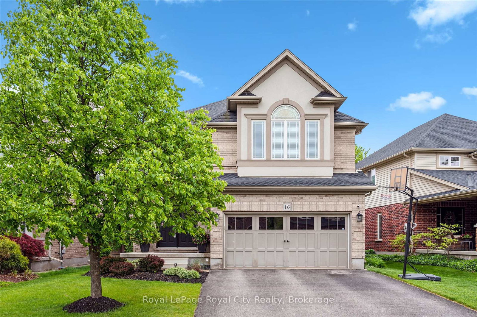 16-hall-avenue-guelph-ontario-x13126474
