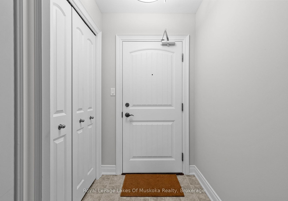 10-kimberley-avenue-bracebridge-ontario-x13126588