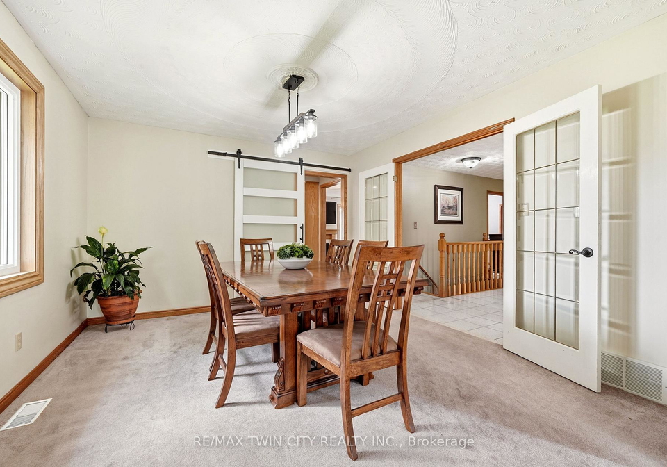 44-blackfriar-lane-brantford-ontario-x13126628