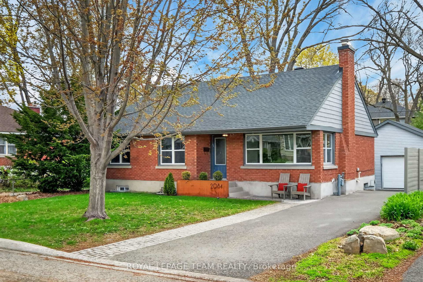 2084-honeywell-avenue-ottawa-ontario-x13126790