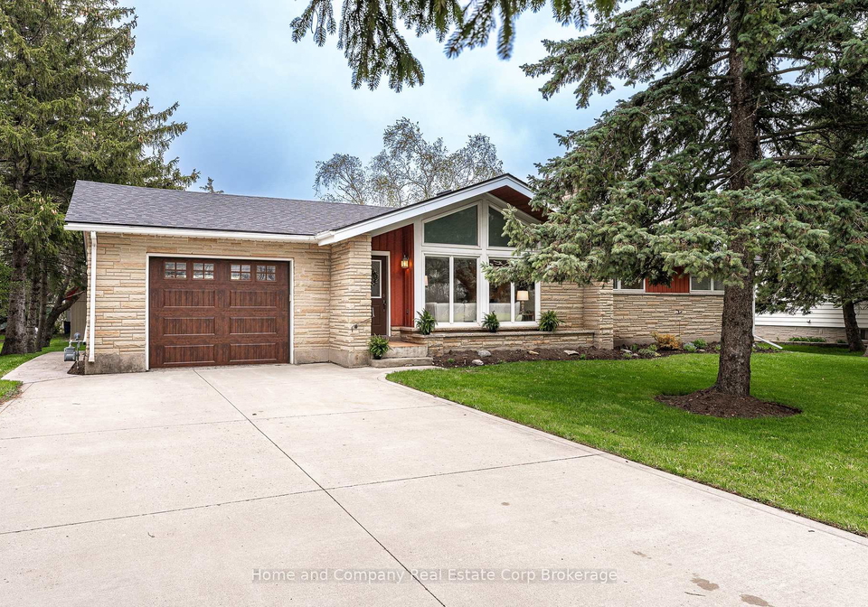 3981-111-road-perth-east-ontario-x13126992