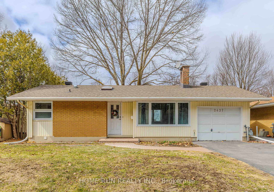 2437-baseline-road-ottawa-ontario-x13127236