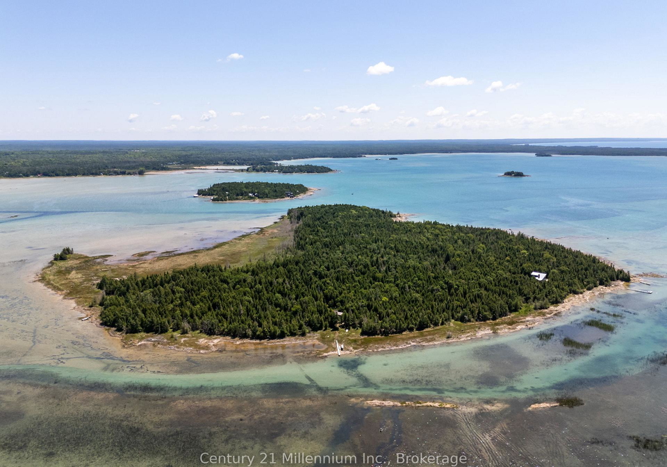 77-smokehouse-island-south-bruce-peninsula-ontario-x13127338
