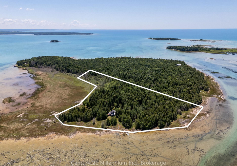 77-smokehouse-island-south-bruce-peninsula-ontario-x13127338
