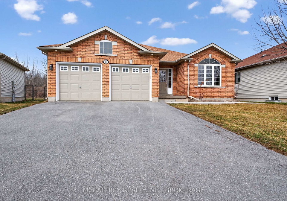 25-kanvers-way-greater-napanee-ontario-x13127510