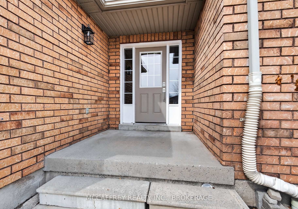 25-kanvers-way-greater-napanee-ontario-x13127510